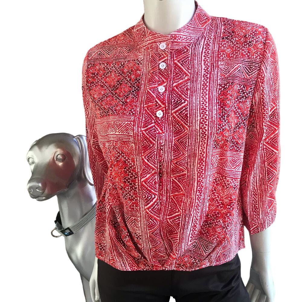 NEW Soo Linen Red 3/4 Sleeve Geometric Shirt Buttoned Blouse Women's Size Small
